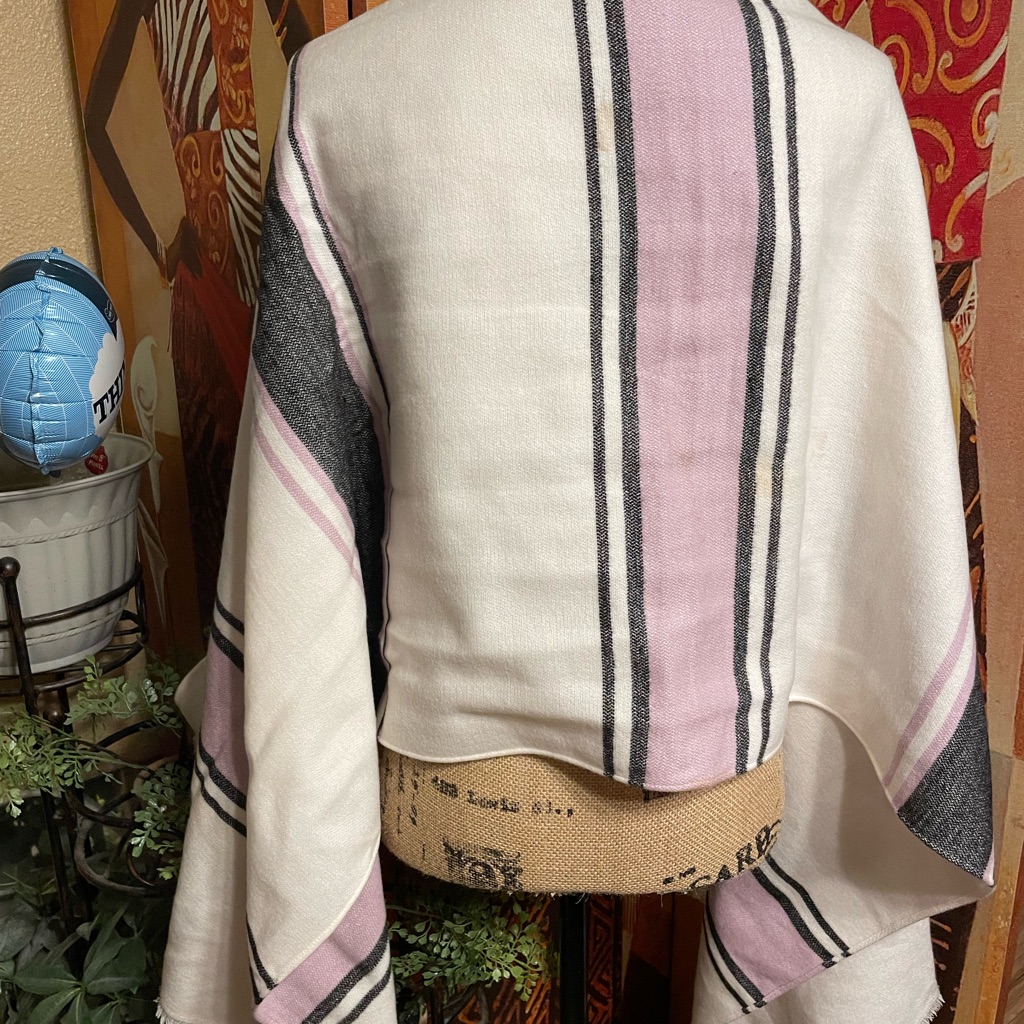 Ladies Wrap Or Use As Scarf